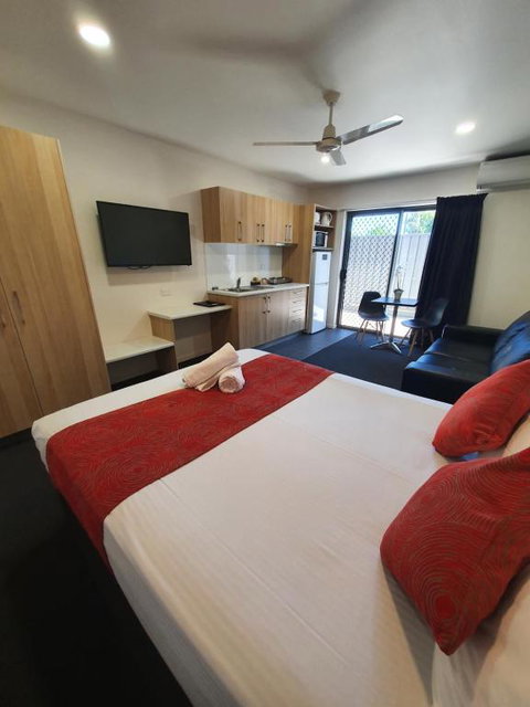 Abode37 Motel Emerald - Accommodation Redcliffe 1
