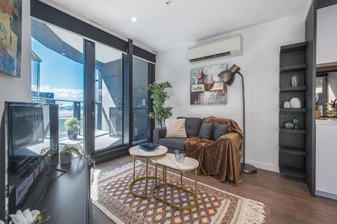 Absolute Luxury 1br Apt Mq Poolgym - Accommodation Redcliffe 1