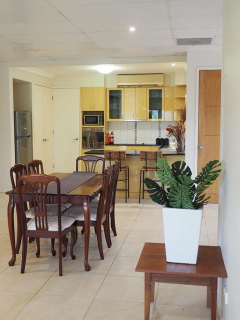 Accommodation On Westlake Mount Ommaney - Accommodation Redcliffe 0