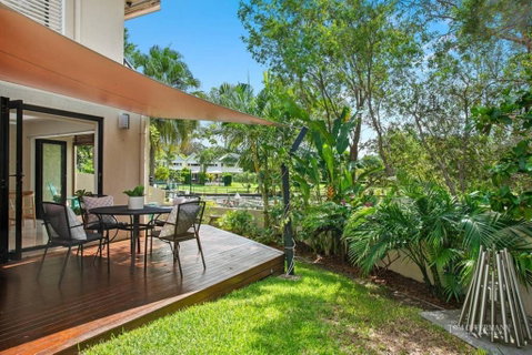 Affordable Luxury By The River - Accommodation Redcliffe 0