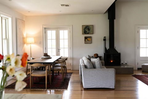Alkina Old Quarter Luxury Accommodation - Accommodation Redcliffe 1