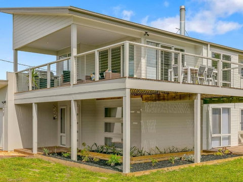 All Decked Out - Accommodation Redcliffe 0