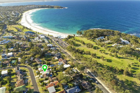 All Seasons - Accommodation Redcliffe 2