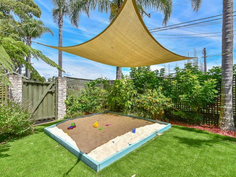 Allamanda 37 - Accommodation Redcliffe 2