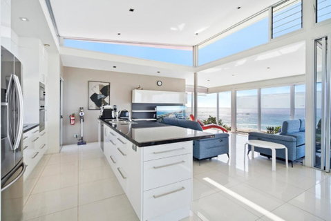 Allure - Accommodation Redcliffe 4