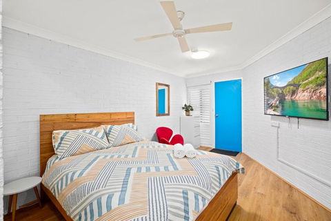 Aloha 15 - Accommodation Redcliffe 0