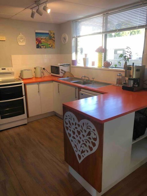Aloha Iluka! - Accommodation Redcliffe 4