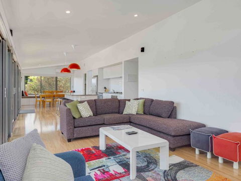 Alpine Freedom - Accommodation Redcliffe 2