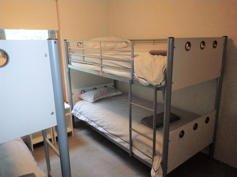 Alpine View Apartments - Accommodation Redcliffe 2