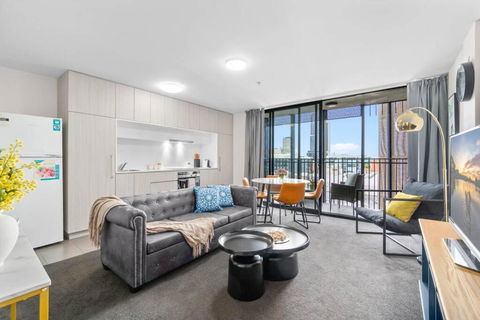 Amazing CBD 2BR Apt - Walkable & Wi-Fi & Charm - Accommodation Redcliffe 1