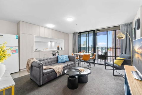 Amazing CBD 2BR Apt - Walkable & Wi-Fi & Charm - Accommodation Redcliffe 0
