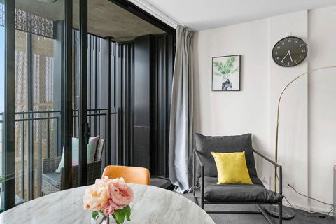 Amazing CBD 2BR Apt - Walkable & Wi-Fi & Charm - Accommodation Redcliffe 2