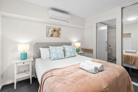 Amazing CBD 2BR Apt - Walkable & Wi-Fi & Charm - Accommodation Redcliffe 3