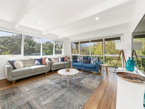 Amelia - Moments To The Bay - Accommodation Redcliffe 4