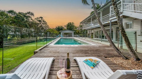 Ananda - Magnificent Byron Hinterland Retreat - Accommodation Redcliffe 0