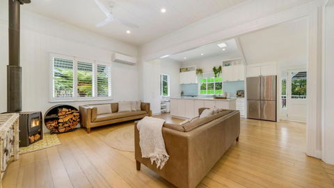 Ananda - Magnificent Byron Hinterland Retreat - Accommodation Redcliffe 3