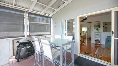 Anchor Down - Accommodation Redcliffe 4