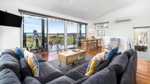 Anchorage - Accommodation Redcliffe 3