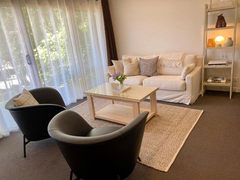 Angaston Mews Apartments - Accommodation Redcliffe 0