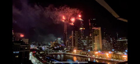 Aura2107, 2 Bedroom Apartment With Balcony, Stunning Yarra River And City Views - Accommodation Redcliffe 3