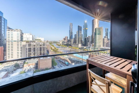 Aura2107, 2 Bedroom Apartment With Balcony, Stunning Yarra River And City Views - Accommodation Redcliffe 0