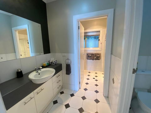 Apartment 144 Mount Gambier - Accommodation Redcliffe 4