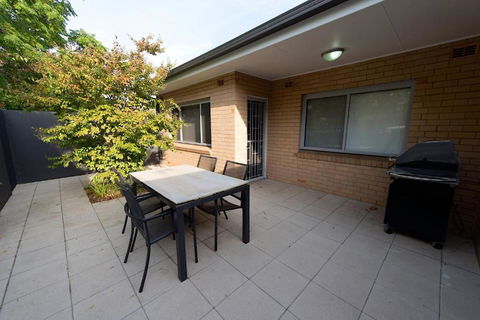Apartments By Townhouse - Accommodation Redcliffe 1