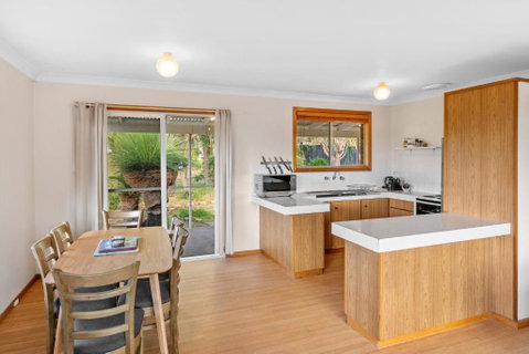 Apples - Accommodation Redcliffe 3