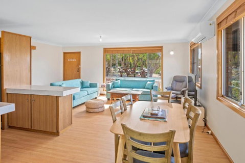 Apples - Accommodation Redcliffe 2