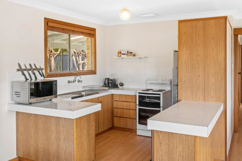 Apples - Accommodation Redcliffe 1