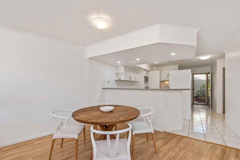 Aquarius Noosa - Accommodation Redcliffe 3