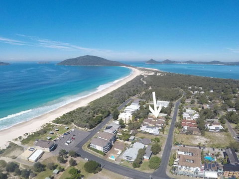 Aquarius Townhouse - Accommodation Redcliffe 0