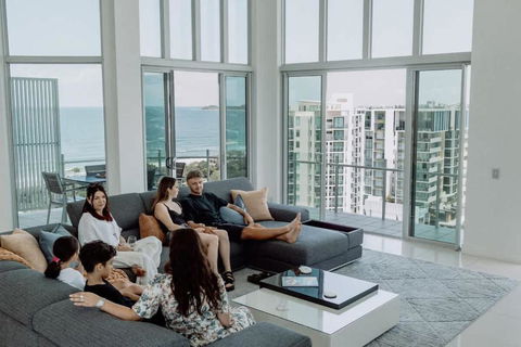 Aquavista Penthouse - Stunning 180 Views - Accommodation Redcliffe 1