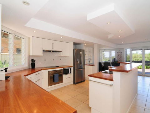 Arcadia By Jervis Bay Rentals - Accommodation Redcliffe 2