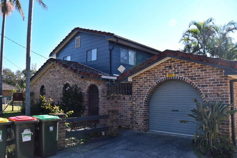 Arcos - Accommodation Redcliffe 1