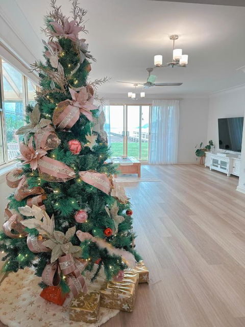 Aria Waterview - Accommodation Redcliffe 0