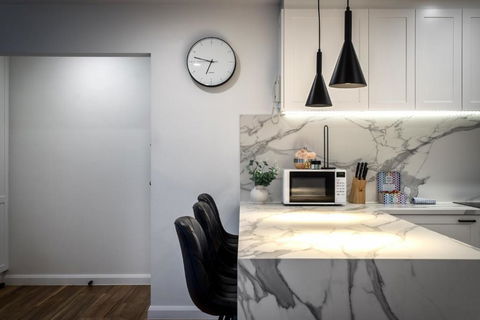 Armrick Seaside Apartments Broadbeach - Accommodation Redcliffe 1