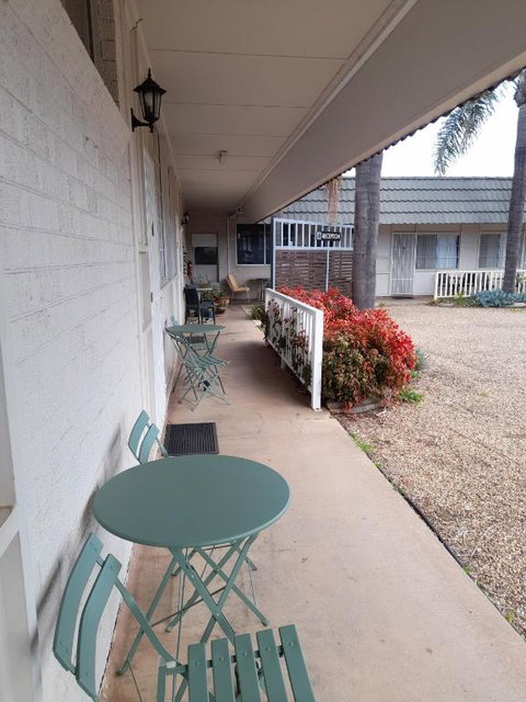 Aromet Motor Inn - Accommodation Redcliffe 1