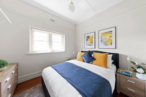 Art Deco Hideaway - St Kilda - Accommodation Redcliffe 2