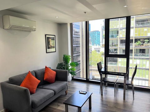 Aura On Flinders Serviced Apartments - Accommodation Redcliffe 2