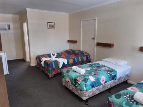 Austral Inn - Accommodation Redcliffe 2