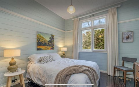 Avondale Mountain Cottage - Accommodation Redcliffe 1