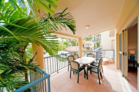 At Beach Court Holiday Villas - Accommodation Redcliffe 1