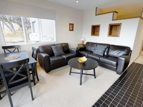 Apartment 4 - Accommodation Redcliffe 0