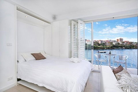 BADEN - Absolute Water Front Sydney Harbour Studio - Accommodation Redcliffe 3