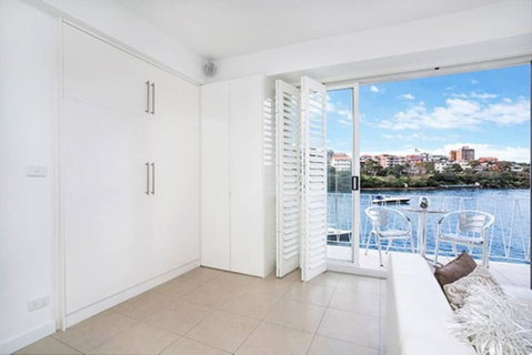 BADEN - Absolute Water Front Sydney Harbour Studio - Accommodation Redcliffe 4