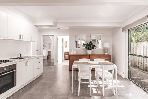 BAY PROPERTIES . Summer Salt On Main - Accommodation Redcliffe 0