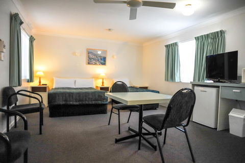 Southport Motel & Apartments - Accommodation Redcliffe 21