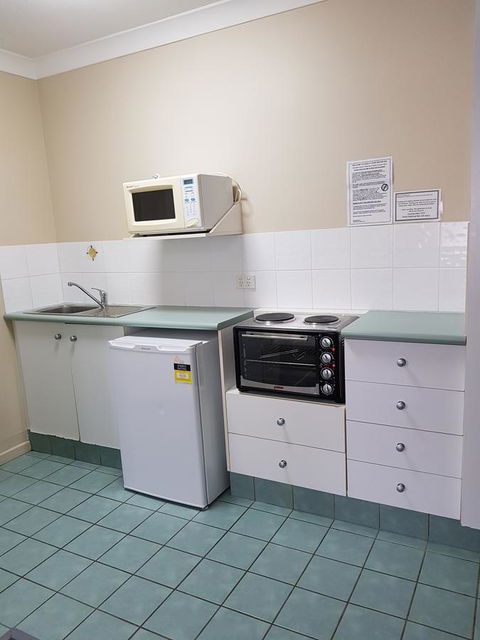 Southport Motel & Apartments - Accommodation Redcliffe 15