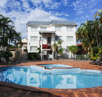 Earls Court Motel  Apartments - Accommodation Redcliffe